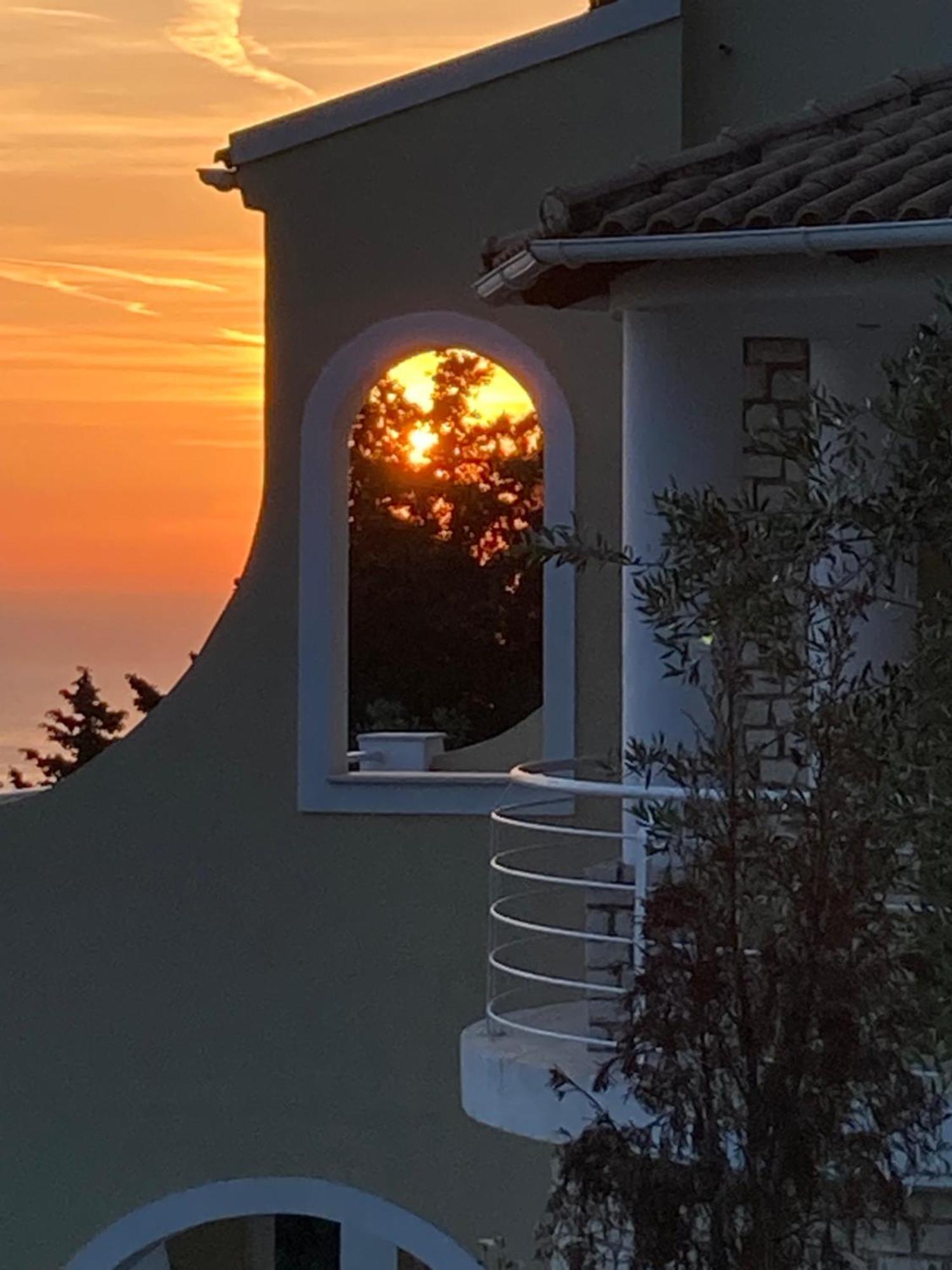 Villa Alibertini アギオス・ゴルディオス エクステリア 写真